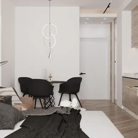 Enjoy Panoramic Views- 2 Min To Main Street Apartment Chisinau